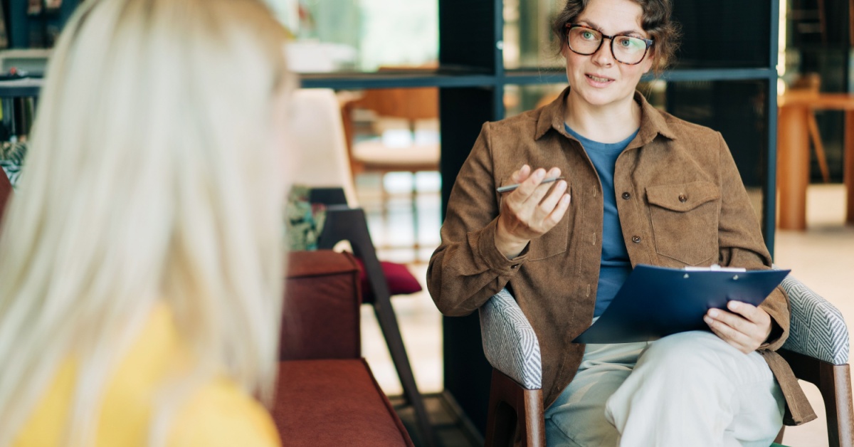 female social worker consulting her patient